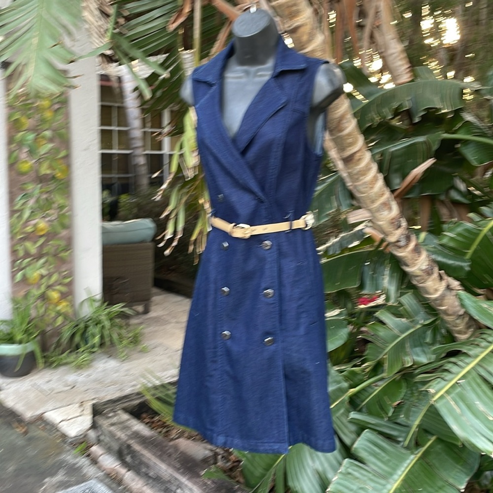 White House black market double breasted denim dress - Picture 3 of 8